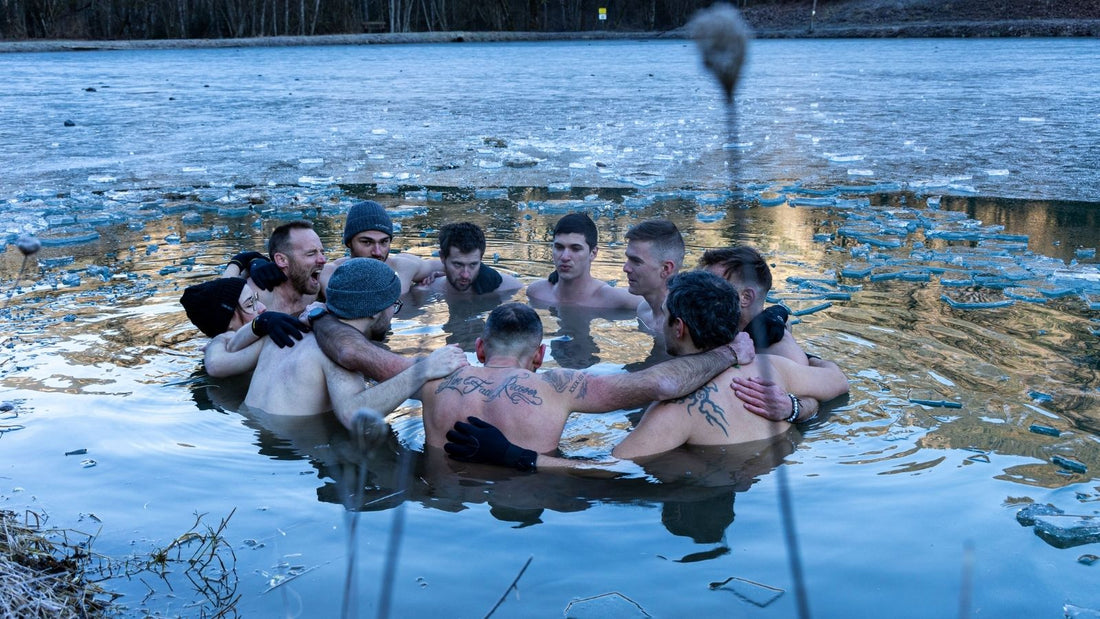 un groupe pratique la méthode wimhof